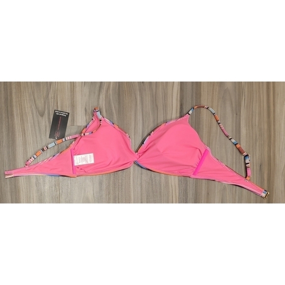 NWT Bikini Top - Picture 3 of 4